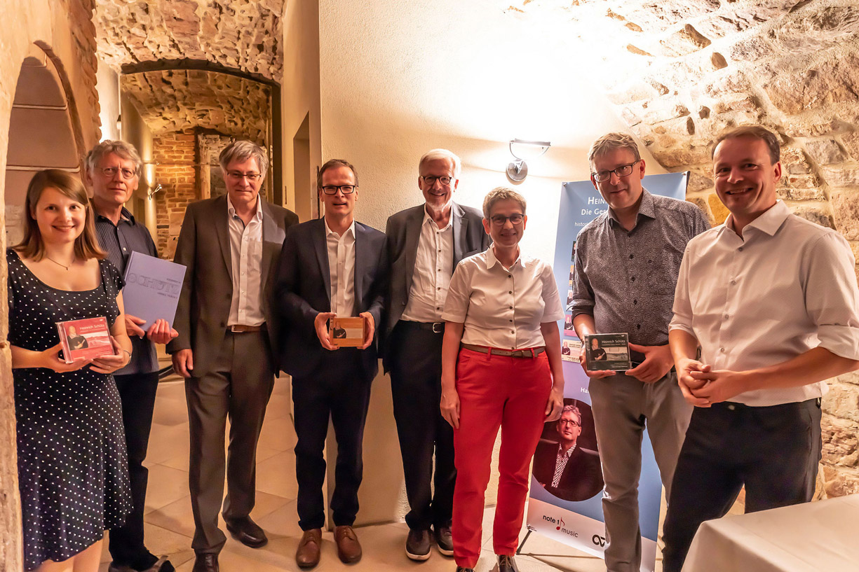 https://carusmedia.com/images-intern/medien/pdf/artikel/divers/Best_Edition_2018_klein.jpg https://carusmedia.com/images-intern/medien/pdf/artikel/divers/Best_Edition_2018_klein.jpg