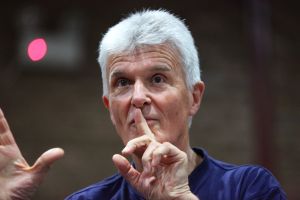 Simon Carrington